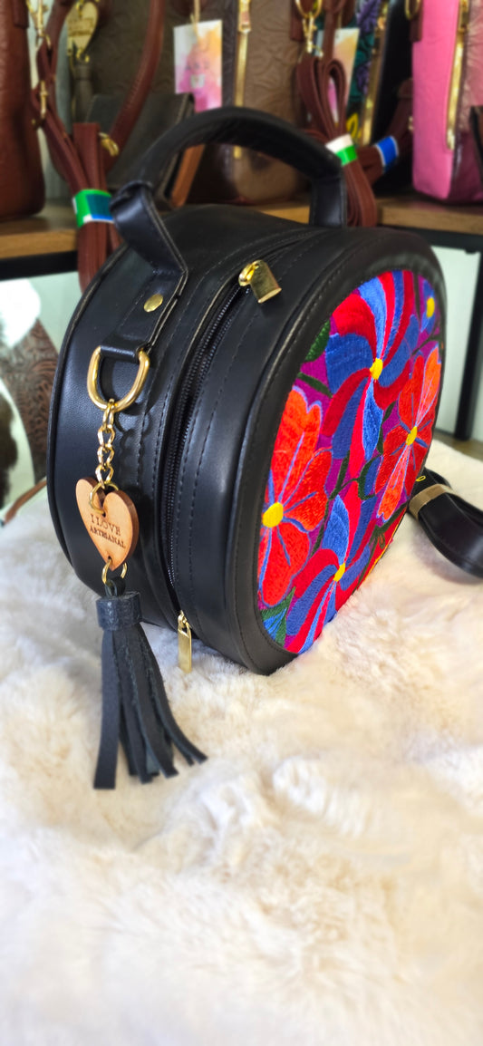 Round Crossbody Artesanal