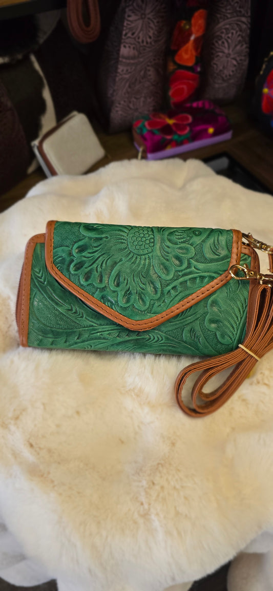 Leather wallet/crossbody