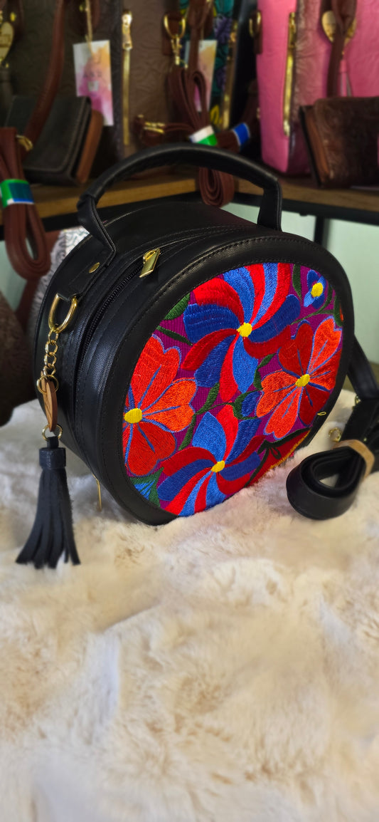 Round Crossbody Artesanal