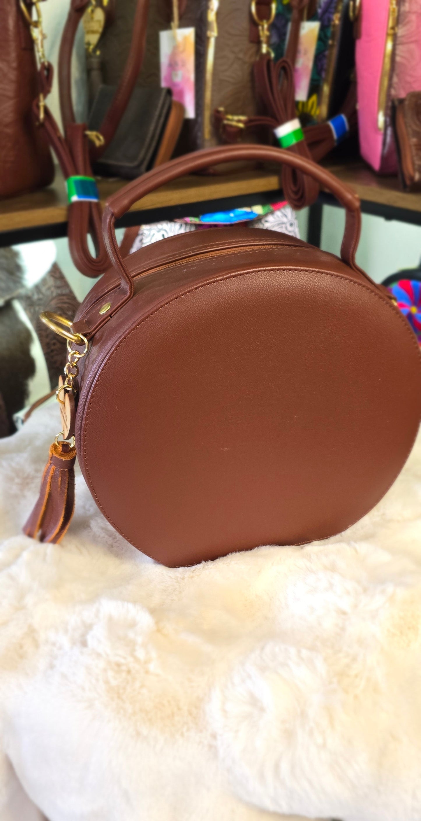 Round Crossbody Artesanal
