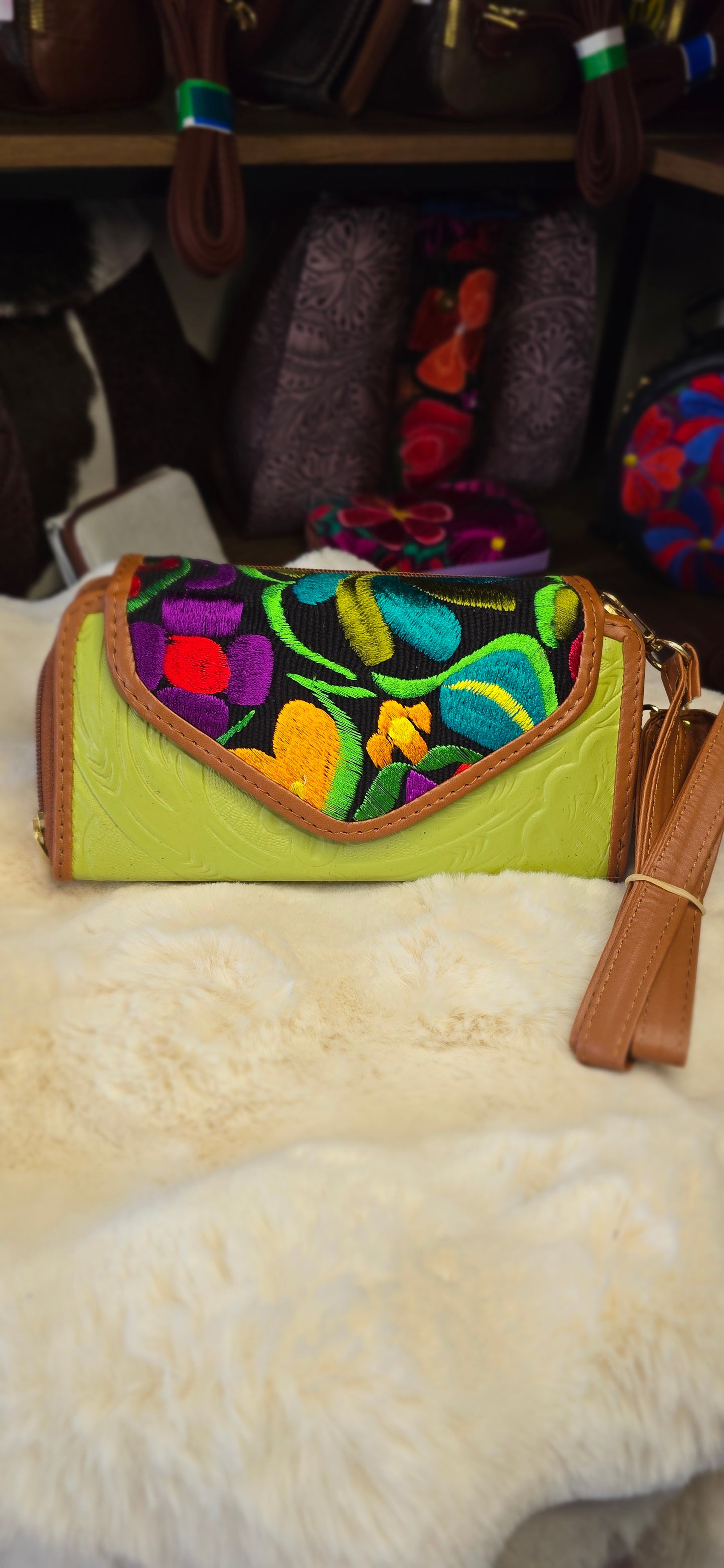Leather wallet/crossbody