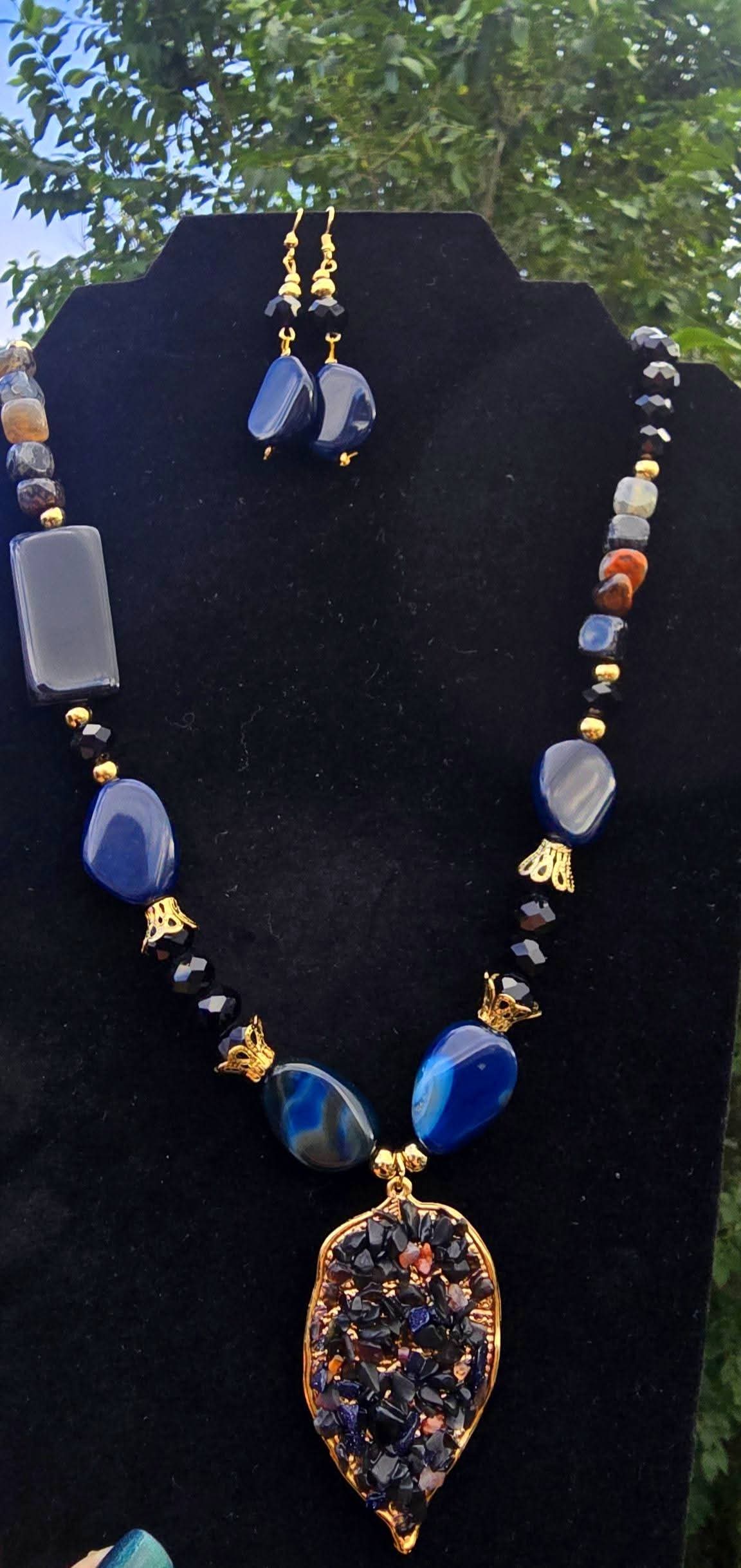 Natural Stone Leaf Pendant Sets