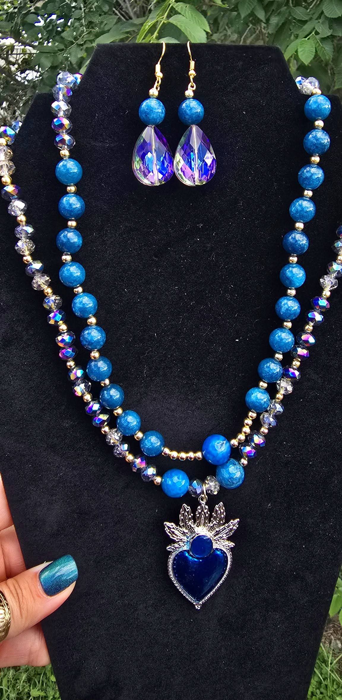 Natural Stones Heart Necklace with earrings